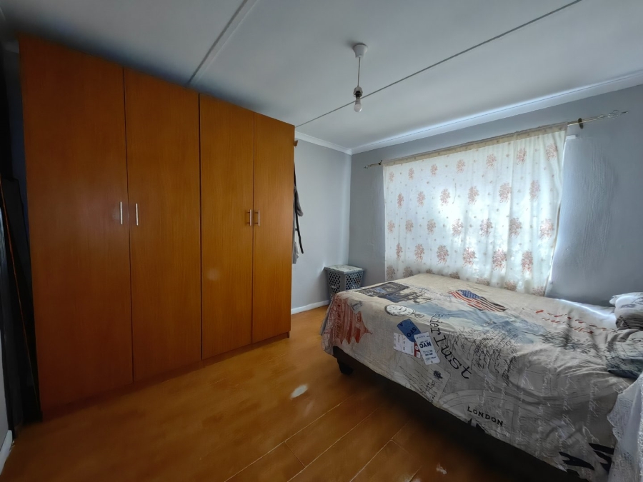 4 Bedroom Property for Sale in Eastridge Western Cape